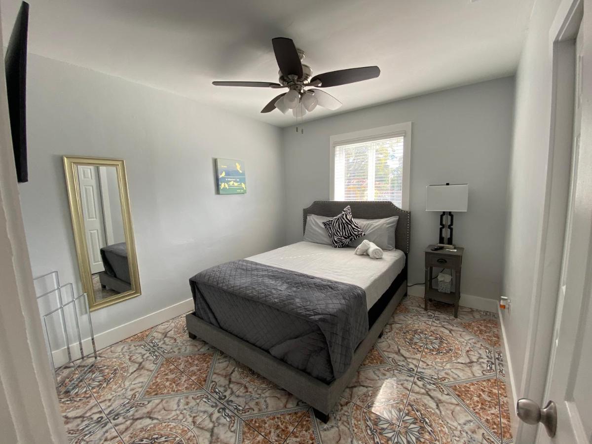 Main House 3 Bed 2 Bath & Guest House 1 Bed 1 Bath 迈阿密 外观 照片