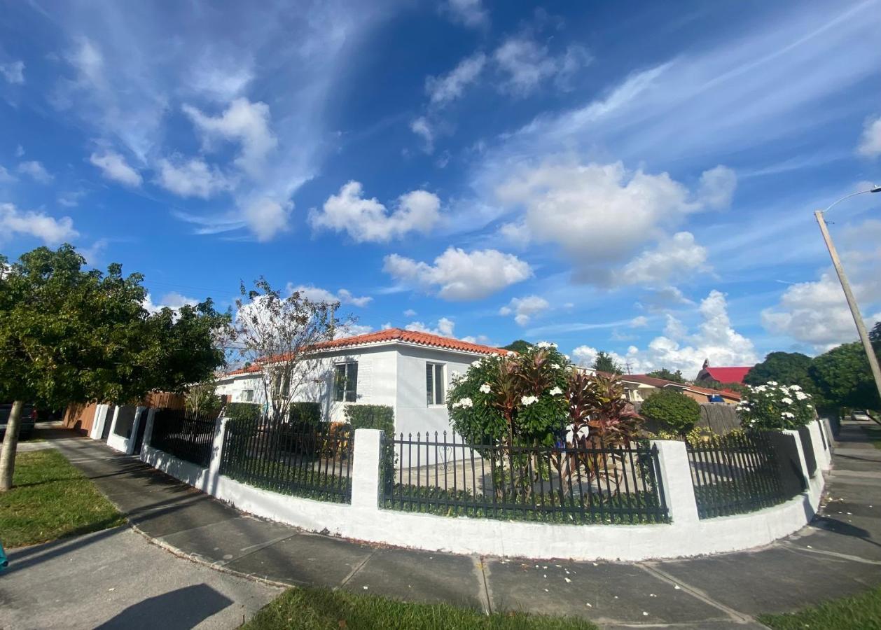 Main House 3 Bed 2 Bath & Guest House 1 Bed 1 Bath 迈阿密 外观 照片