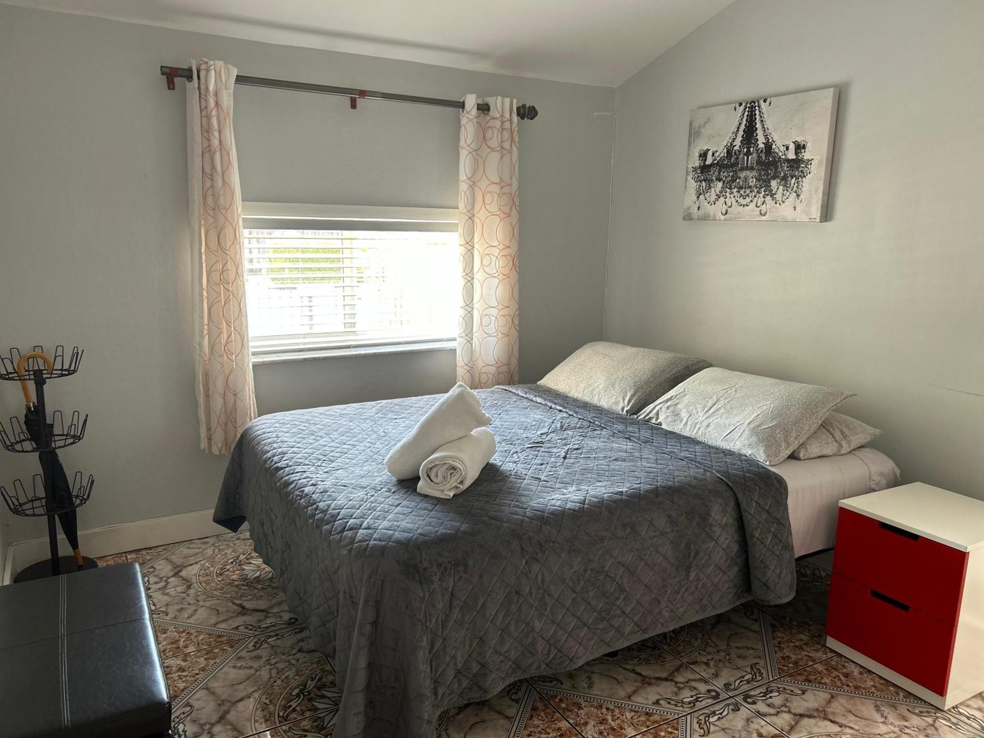 Main House 3 Bed 2 Bath & Guest House 1 Bed 1 Bath 迈阿密 外观 照片